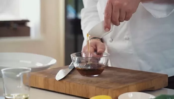 Капуста пак-чой с тофу и арахисом - рецепт от Константина Ивлева