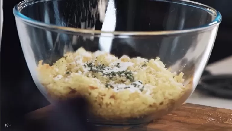 Картофельные лепешки с грибным рагу - рецепт от Константина Ивлева