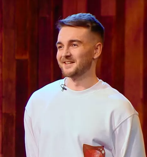 Роман Мурашов — Шеф-повар, участник шоу «Битва шефов» с Ивлевым Роман Мурашов — участник шоу «Битва шефов» с Ивлевым