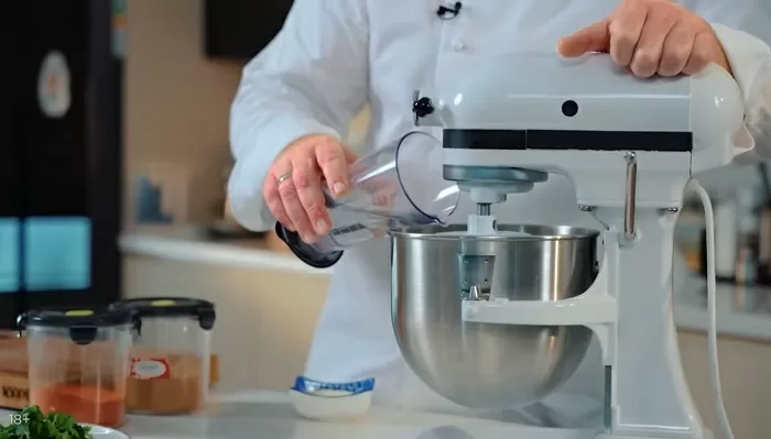 Бабагануш с хрустящими хлебцами - рецепт от Константина Ивлева