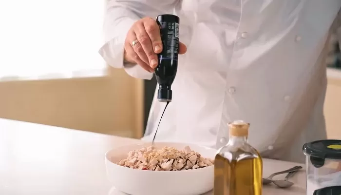 Салат из свежих овощей и курицы - рецепт от Константина Ивлева
