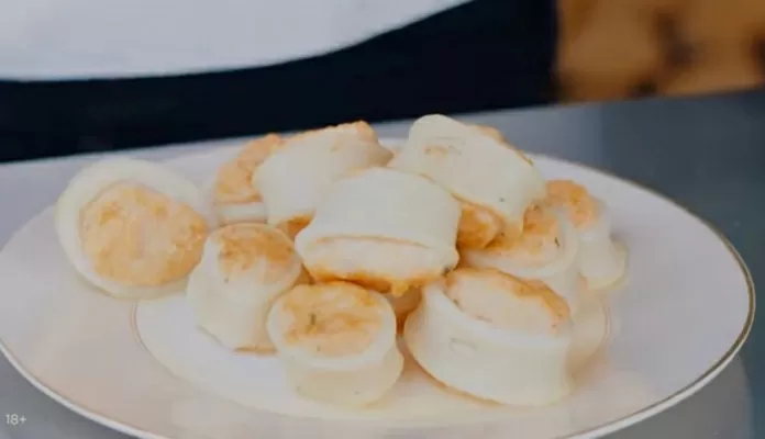 Шашлык из лосося, креветок и кальмаров - рецепт от Константина Ивлева