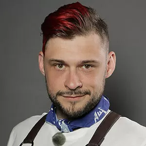 Дмитрий Конников — участник шоу  «Молодые ножи» с Ивлевым