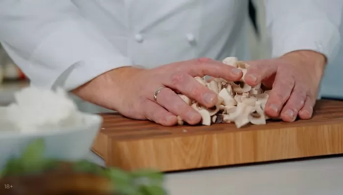 Бефстроганов в дачном стиле - рецепт от Константина Ивлева