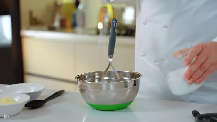 Хрустящий картофель - рецепт от Константина Ивлева