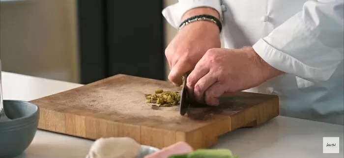 Горячий ролл в лаваше - рецепт от Константина Ивлева