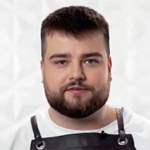 Иван Толстихин — , участник шоу «Молодые ножи» с Ивлевым Иван Толстихин — участник шоу «Молодые ножи» с Ивлевым