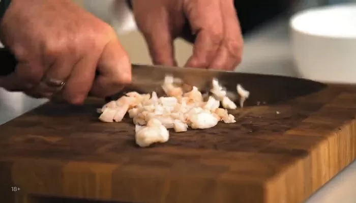 Тартар из креветок - рецепт от Константина Ивлева