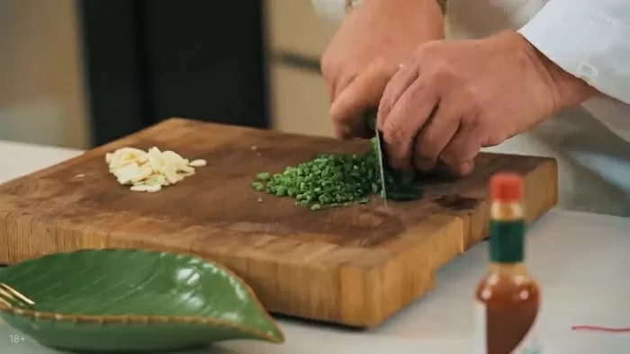 Жареные креветки - рецепт от Константина Ивлева