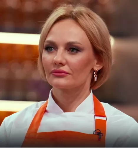 Анастасия Резник — , участник шоу «Полная посадка» с Ивлевым Анастасия Резник — участник шоу «Полная посадка» с Ивлевым