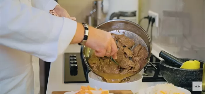 Бигос из мяса и капусты - рецепт от Константина Ивлева