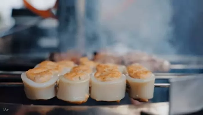 Шашлык из лосося, креветок и кальмаров - рецепт от Константина Ивлева