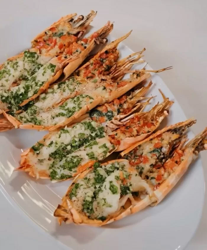 Королевские креветки в духовке - рецепт от Константина Ивлева