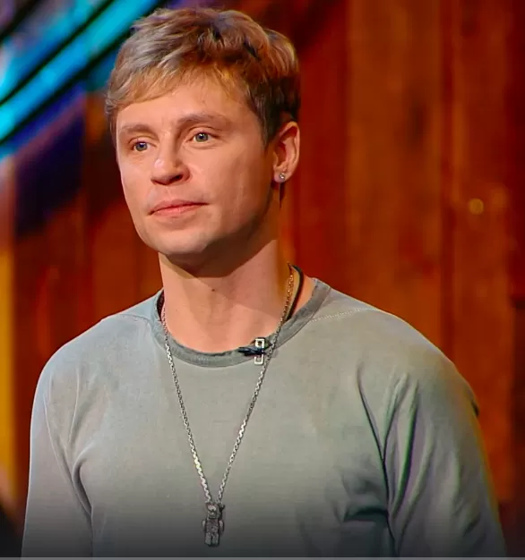 Александр Головин — Актер, участник шоу «Битва шефов. Звёзды» с Ивлевым Александр Головин — участник шоу «Битва шефов. Звёзды» с Ивлевым