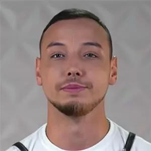 Антон Захаров — , участник шоу «Молодые ножи» с Ивлевым Антон Захаров — участник шоу «Молодые ножи» с Ивлевым