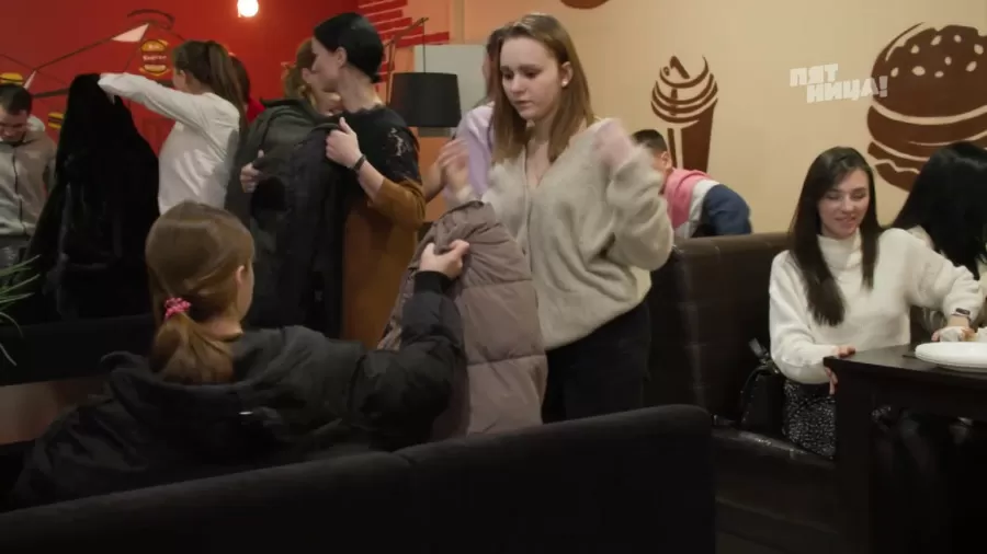 Справилось ли заведение Big Russian Burger с полной посадкой?