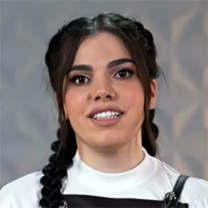 Ольга Акопова — , участник шоу «Молодые ножи» с Ивлевым Ольга Акопова — участник шоу «Молодые ножи» с Ивлевым