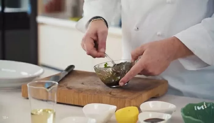 Капуста пак-чой с тофу и арахисом - рецепт от Константина Ивлева