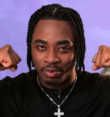 Исаак Калем Коббинах — Актер, музыкант, блогер, модель, участник шоу «Битва шефов» с Ивлевым Исаак Калем Коббинах — участник шоу «Битва шефов» с Ивлевым