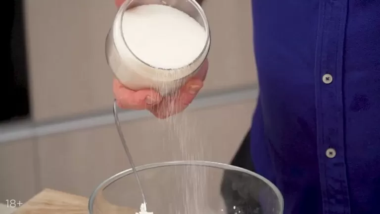 Творожная запеканка - рецепт от Константина Ивлева