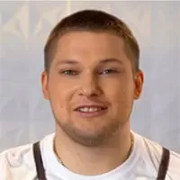 Даниил Карнаухов — , участник шоу «Молодые ножи» с Ивлевым Даниил Карнаухов — участник шоу «Молодые ножи» с Ивлевым