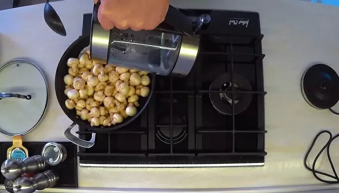 Маринованные шампиноны - рецепт от Константина Ивлева