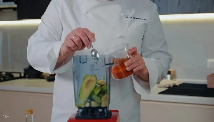 Вкусный суп из твердого авокадо - рецепт от Константина Ивлева