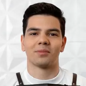 Иван Голубев — участник шоу  «Молодые ножи» с Ивлевым