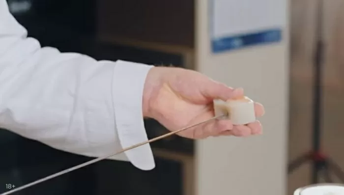 Шашлык из лосося, креветок и кальмаров - рецепт от Константина Ивлева