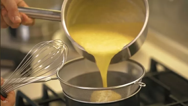 Тыквеннный крем-суп с креветками - рецепт от Константина Ивлева