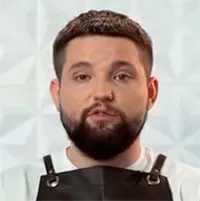 Алексей Комаров — участник шоу  «Молодые ножи» с Ивлевым