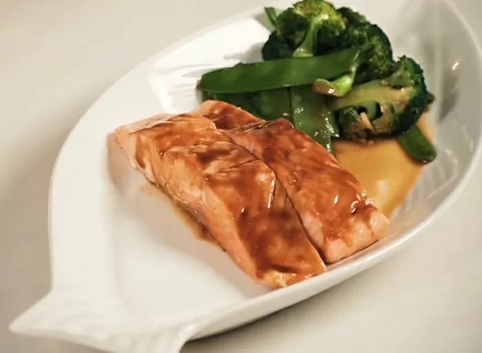 Форель в соусе терияки с овощами - рецепт от Константина Ивлева