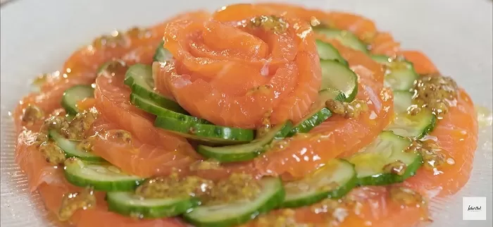 Карпаччо из лосося - рецепт от Константина Ивлева