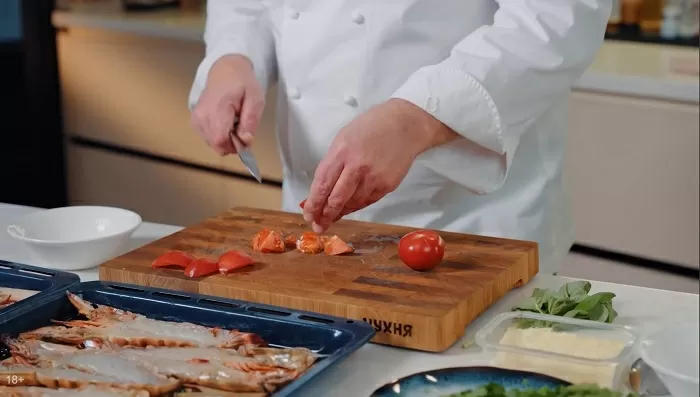 Королевские креветки в духовке - рецепт от Константина Ивлева