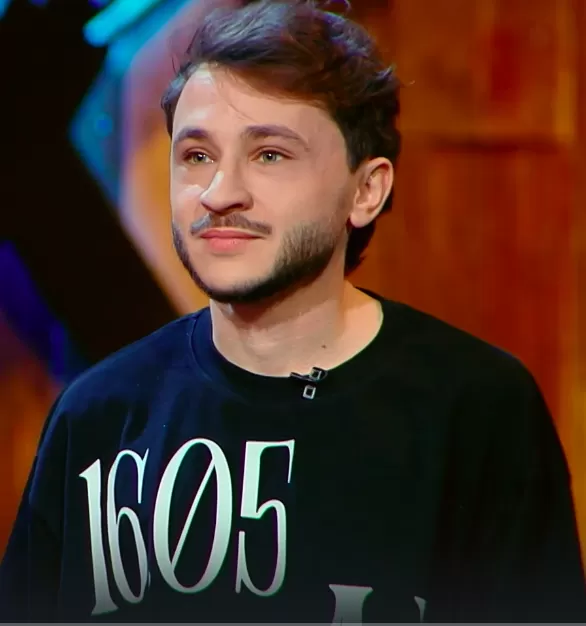 Ильдар Джарахов — Блогер, участник шоу «Битва шефов. Звёзды» с Ивлевым Ильдар Джарахов — участник шоу «Битва шефов. Звёзды» с Ивлевым