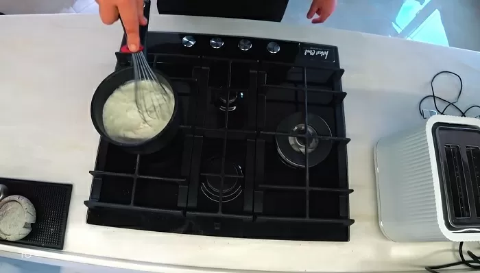 Мясной рулет с грибами - рецепт от Константина Ивлева