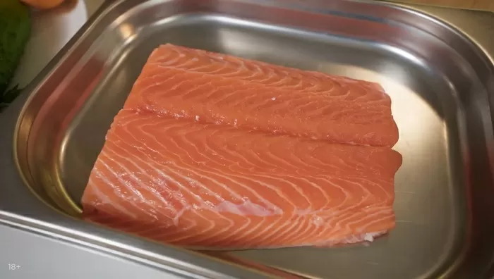 Карпаччо из лосося - рецепт от Константина Ивлева