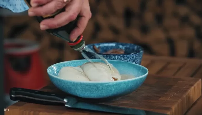 Шаурма с креветками и кальмарами - рецепт от Константина Ивлева