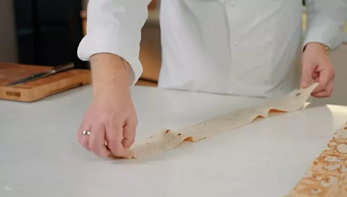 Хрустящие пирожки из лаваша - рецепт от Константина Ивлева