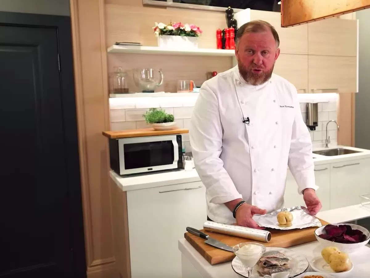 Сельдь под шубой в новом стиле - рецепт от Константина Ивлева