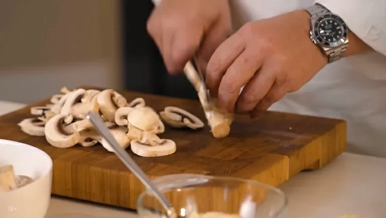 Мясо по-Французски - рецепт от Константина Ивлева