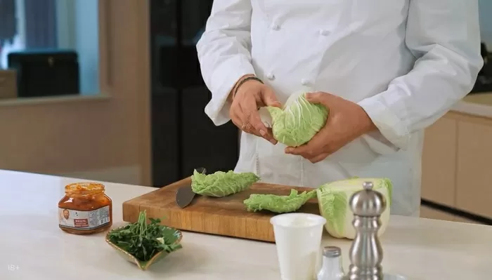 Мини-голубцы с фасолью - рецепт от Константина Ивлева