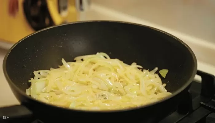 Пирог с мойвой - рецепт от Константина Ивлева