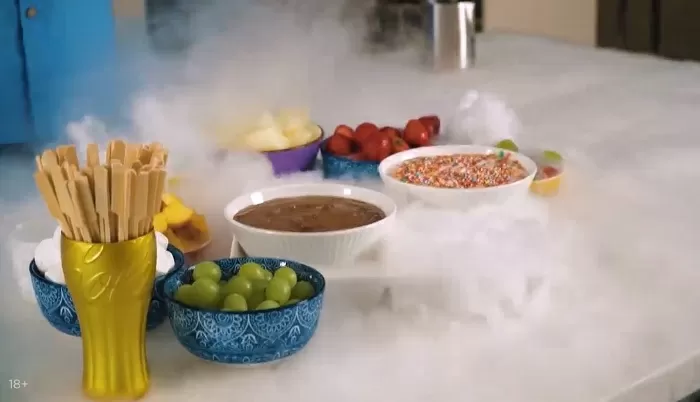 Шоколадное и йогуртовое фондю - рецепт от Константина Ивлева