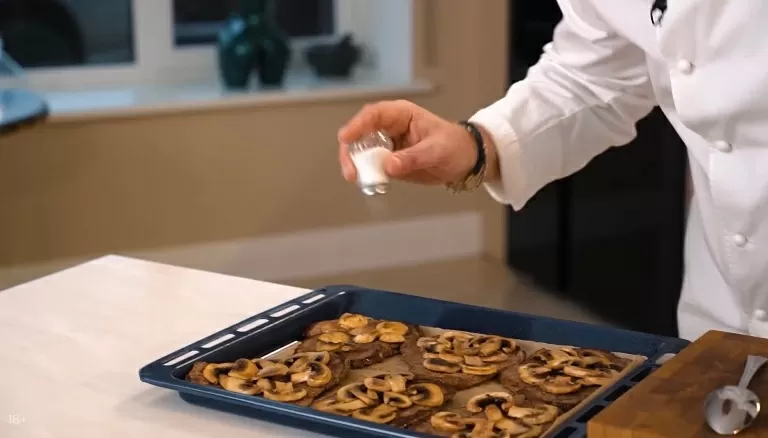 Мясо по-Французски - рецепт от Константина Ивлева