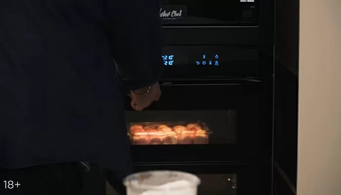 Тефтели в томатном соусе с сыром моцарелла - рецепт от Константина Ивлева