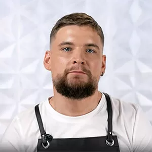 Степан Чекмарев — , участник шоу «Молодые ножи» с Ивлевым Степан Чекмарев — участник шоу «Молодые ножи» с Ивлевым