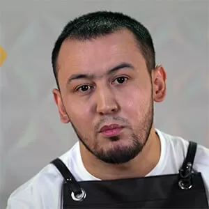 Хасанджон Абдулаев — , участник шоу «Молодые ножи» с Ивлевым Хасанджон Абдулаев — участник шоу «Молодые ножи» с Ивлевым