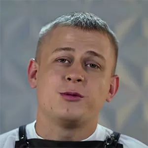 Владимир Искра — , участник шоу «Молодые ножи» с Ивлевым Владимир Искра — участник шоу «Молодые ножи» с Ивлевым