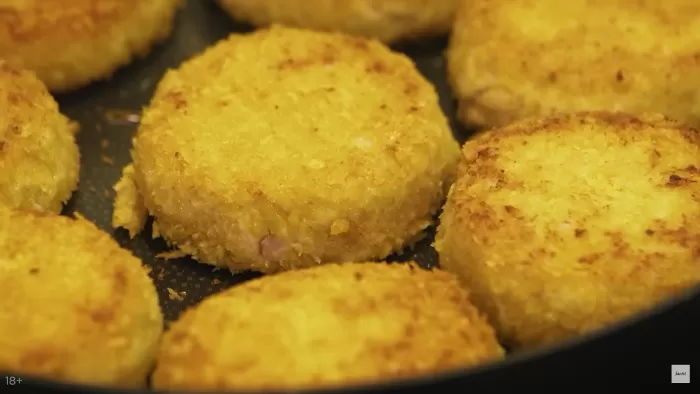 Котлеты куриные - рецепт от Константина Ивлева